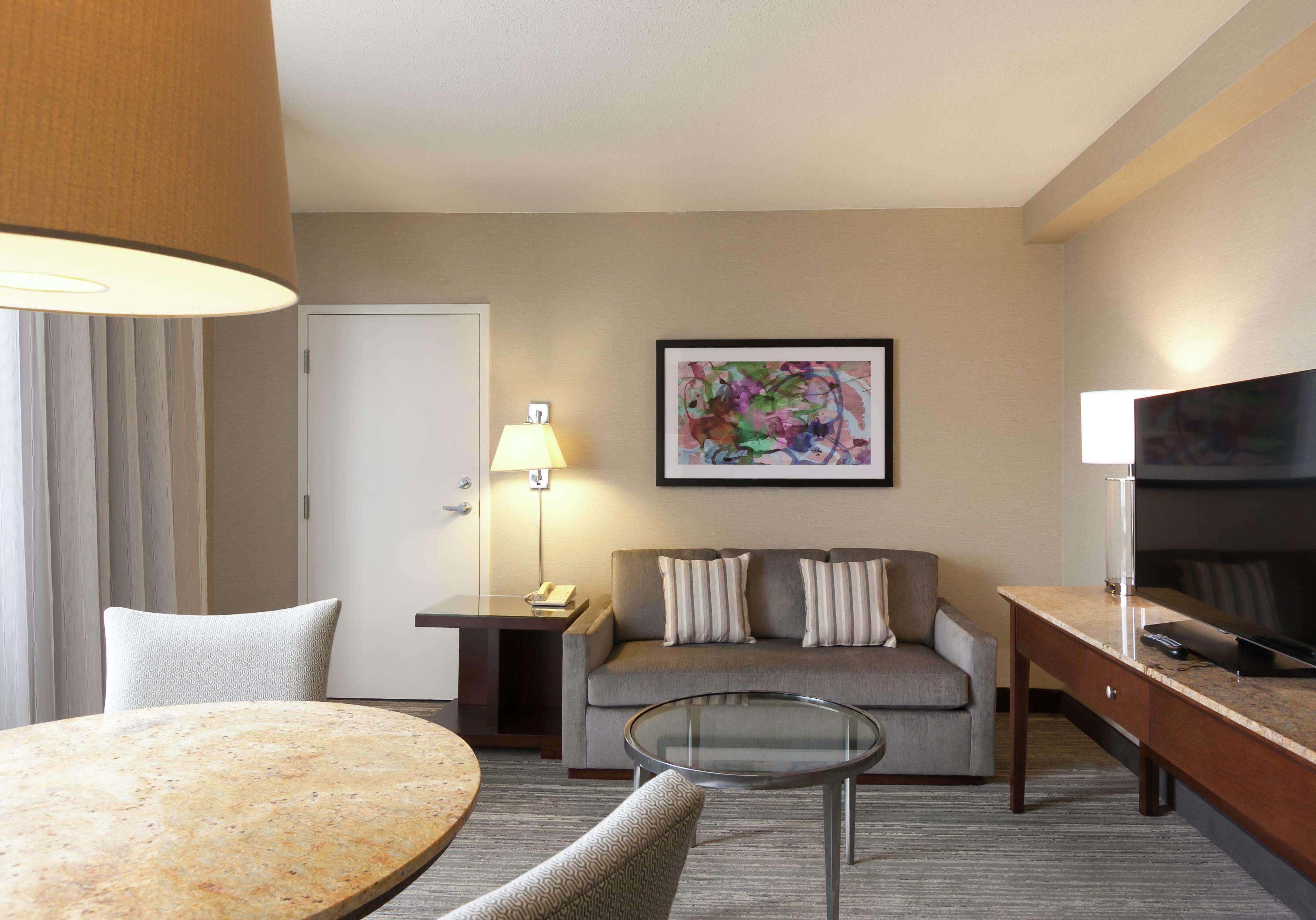 Doubletree By Hilton Hotel & Suites Houston By The Galleria Exterior foto