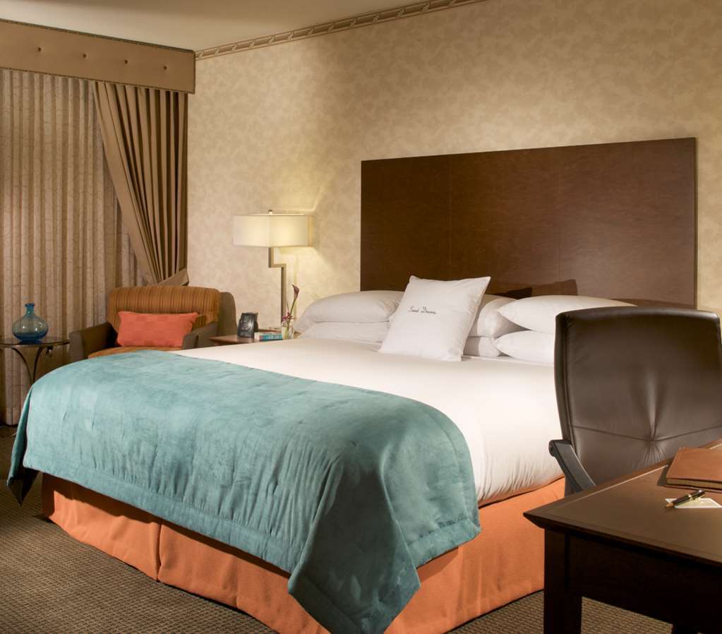 Doubletree By Hilton Hotel & Suites Houston By The Galleria Exterior foto